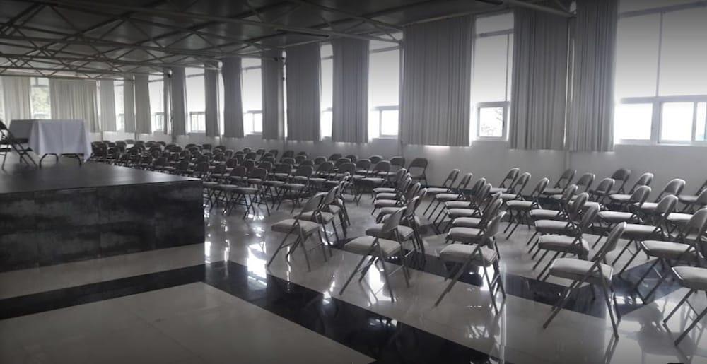 Hotel Ceo Морелия Екстериор снимка
