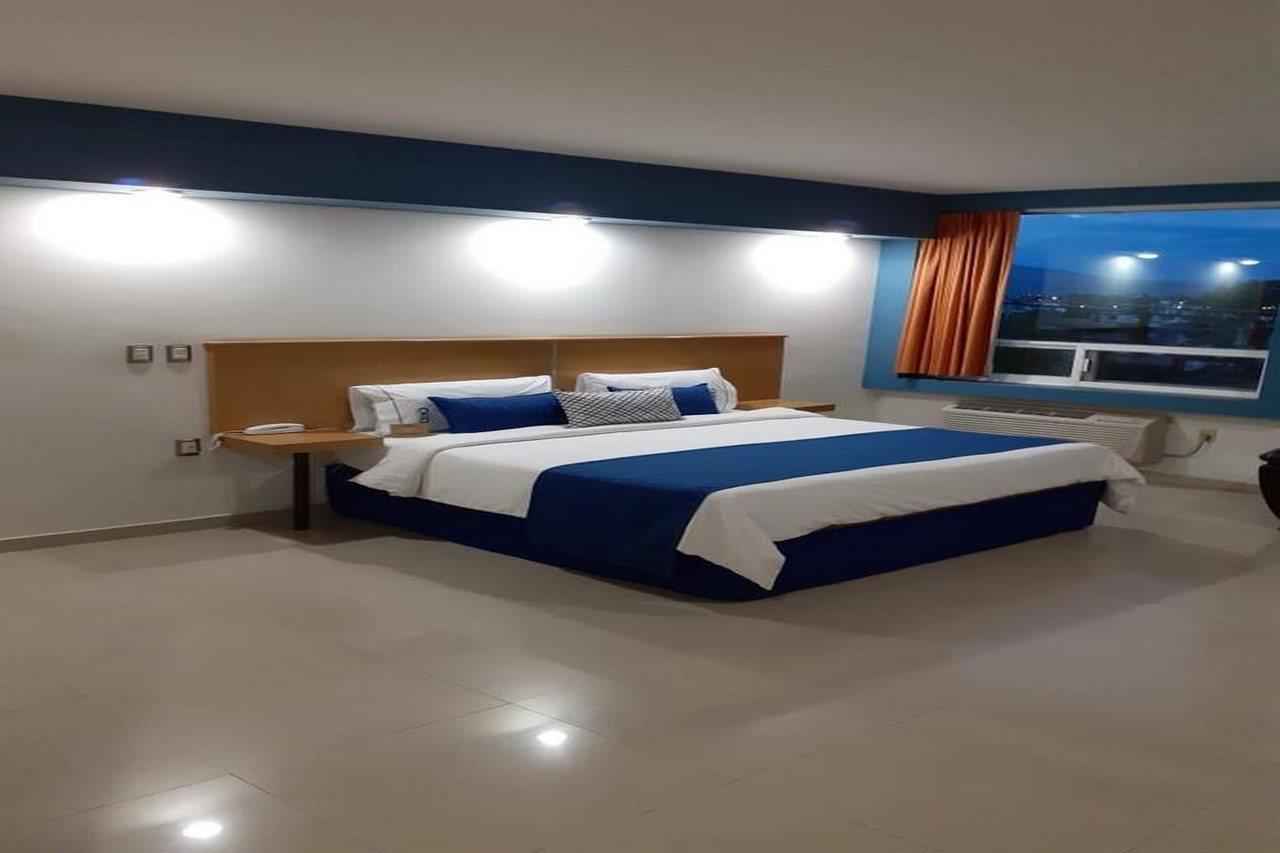 Hotel Ceo Морелия Екстериор снимка