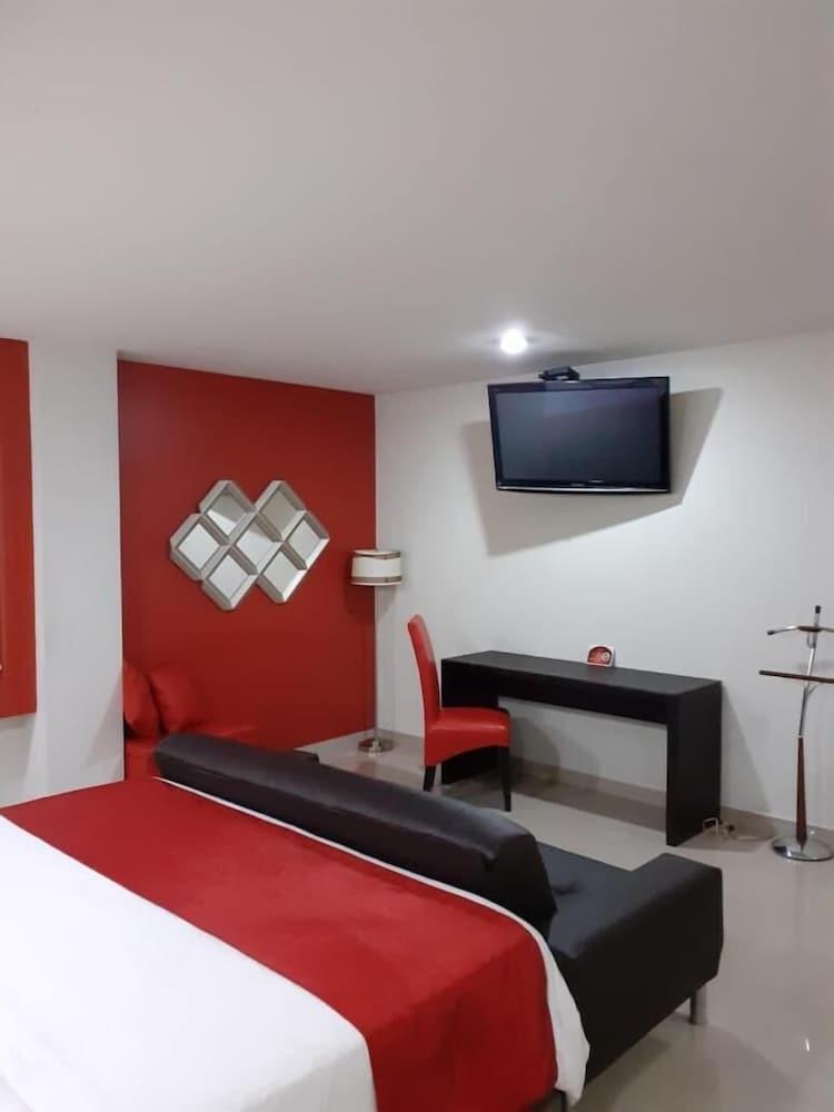 Hotel Ceo Морелия Екстериор снимка